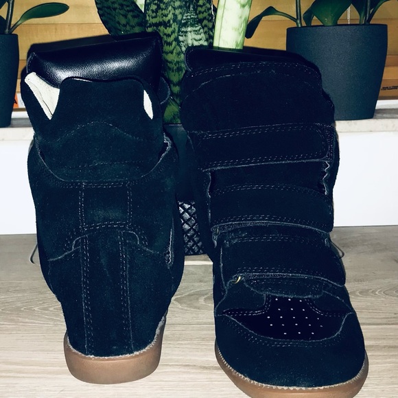 Isabel Marant Beckett Hiden-Wedge Sneaker - Picture 5 of 10